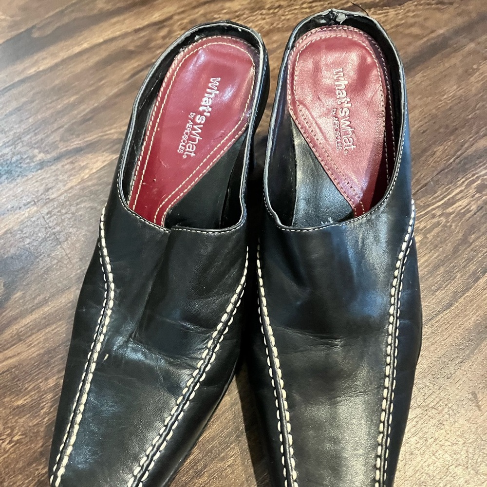 AEROSOLES Black Mules with Contrast Stitching